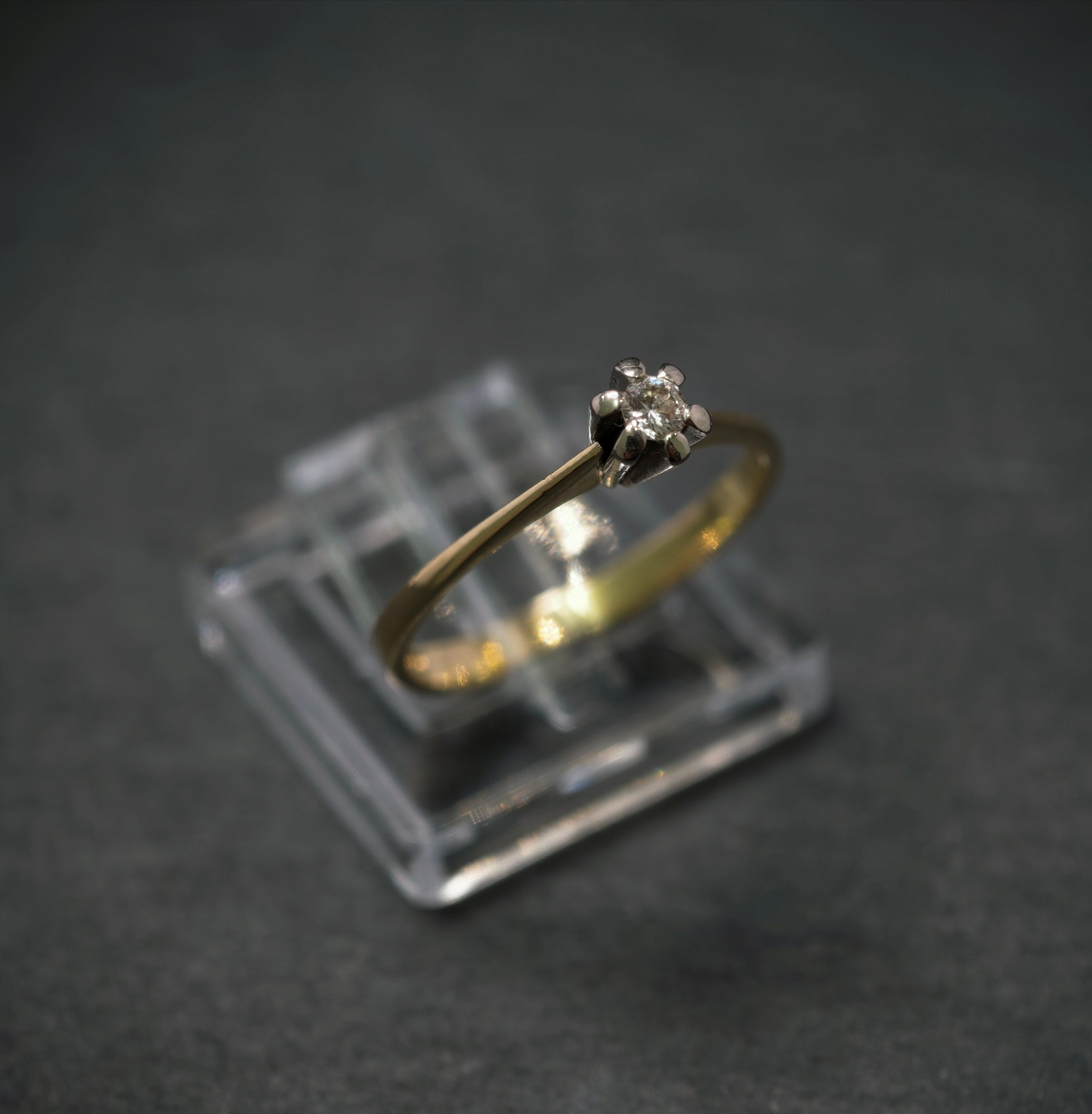 Ring 585/- Gelb- und Weißgold mit 1 Brillant