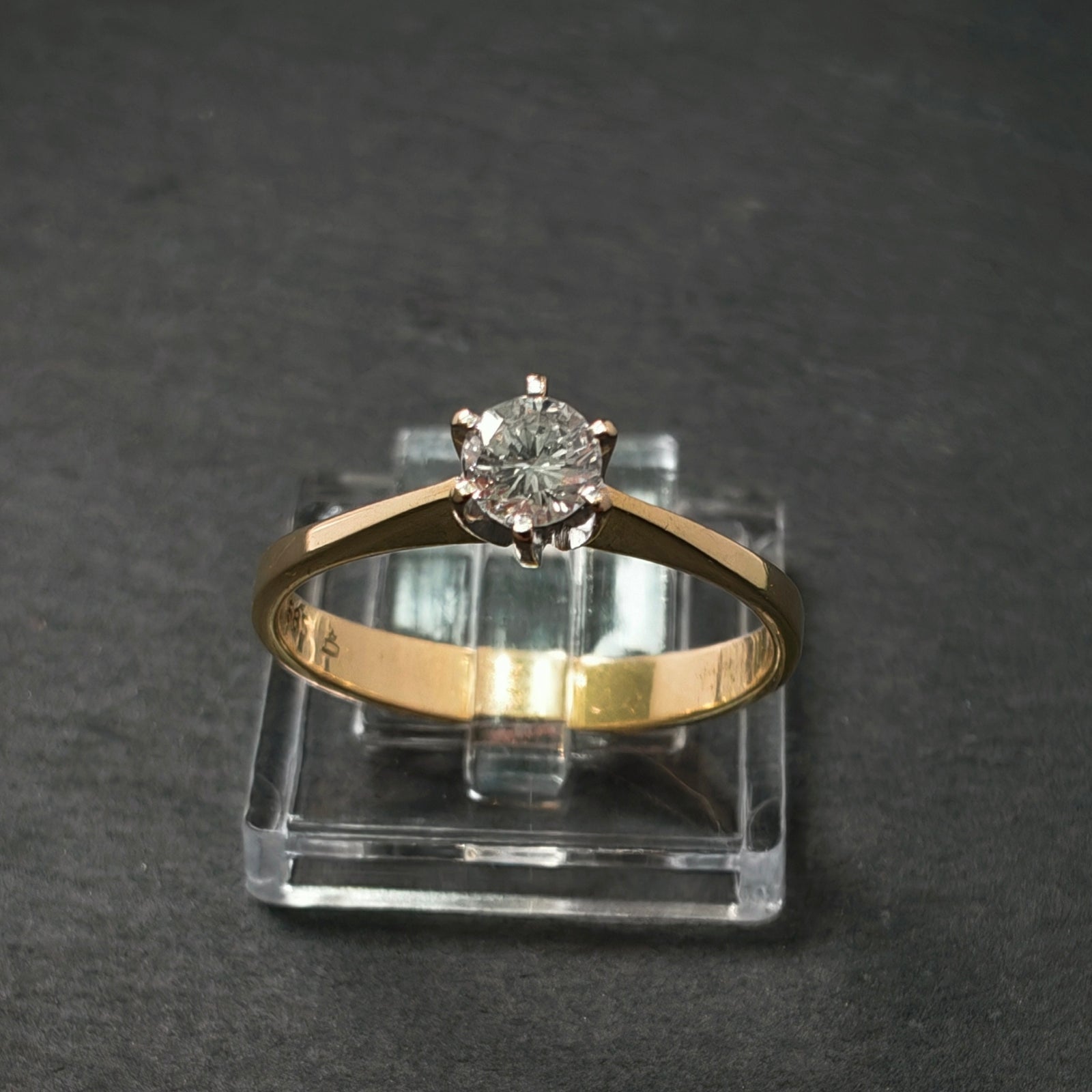 Ring 585/- Gelb- und Weißgold mit 1 Brillant