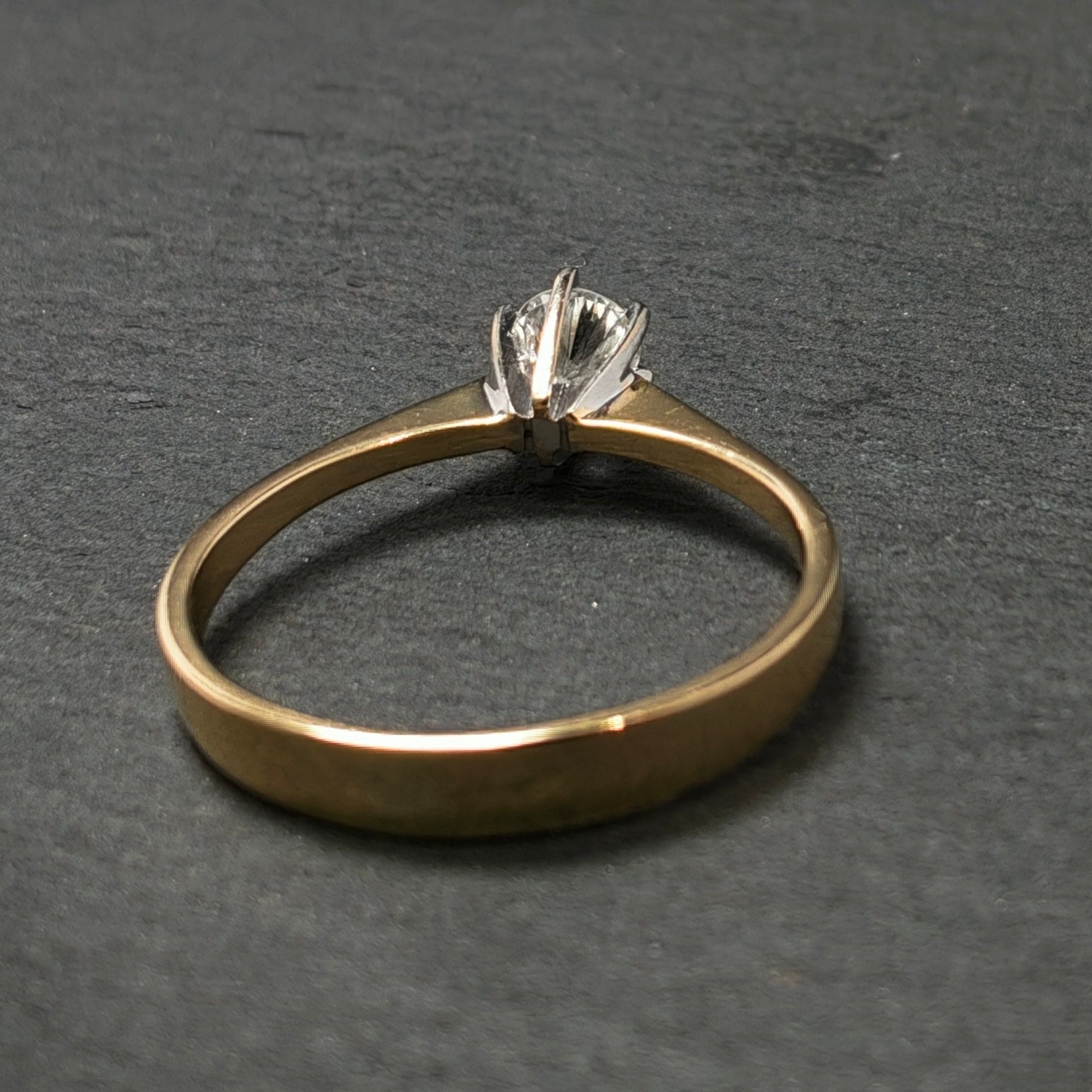 Ring 585/- Gelb- und Weißgold mit 1 Brillant