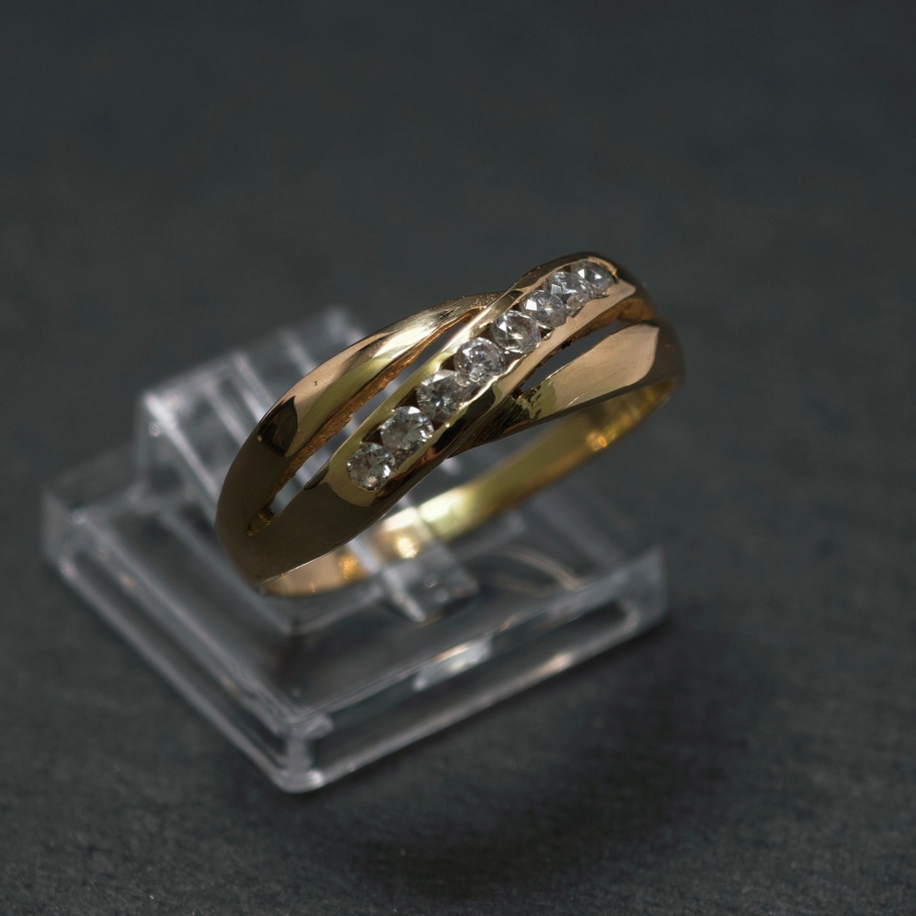 Ring 585/- Gelbgold mit 8 Brillanten