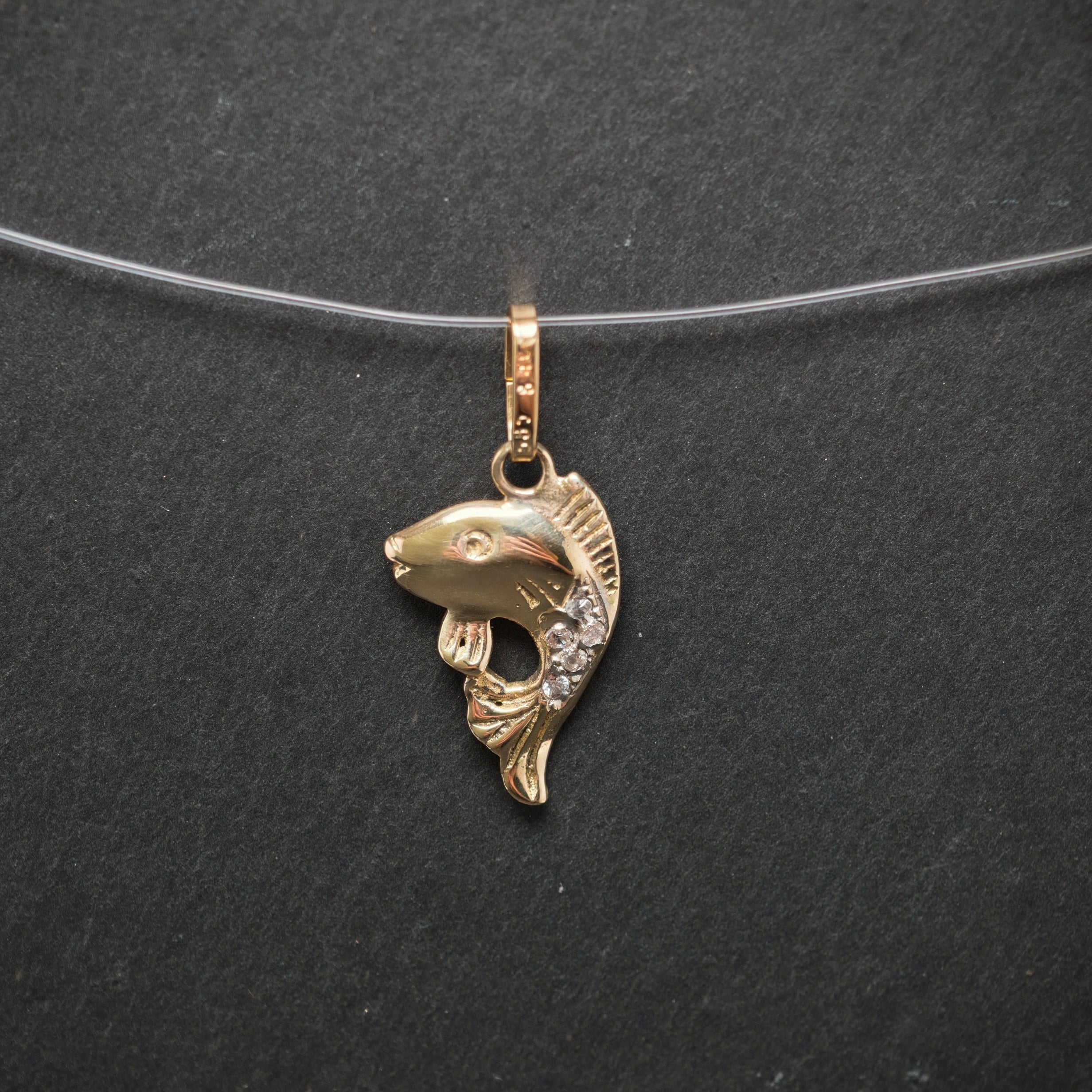 Anhänger ,,Fisch'' 585/- Gelbgold mit 5 Diamanten