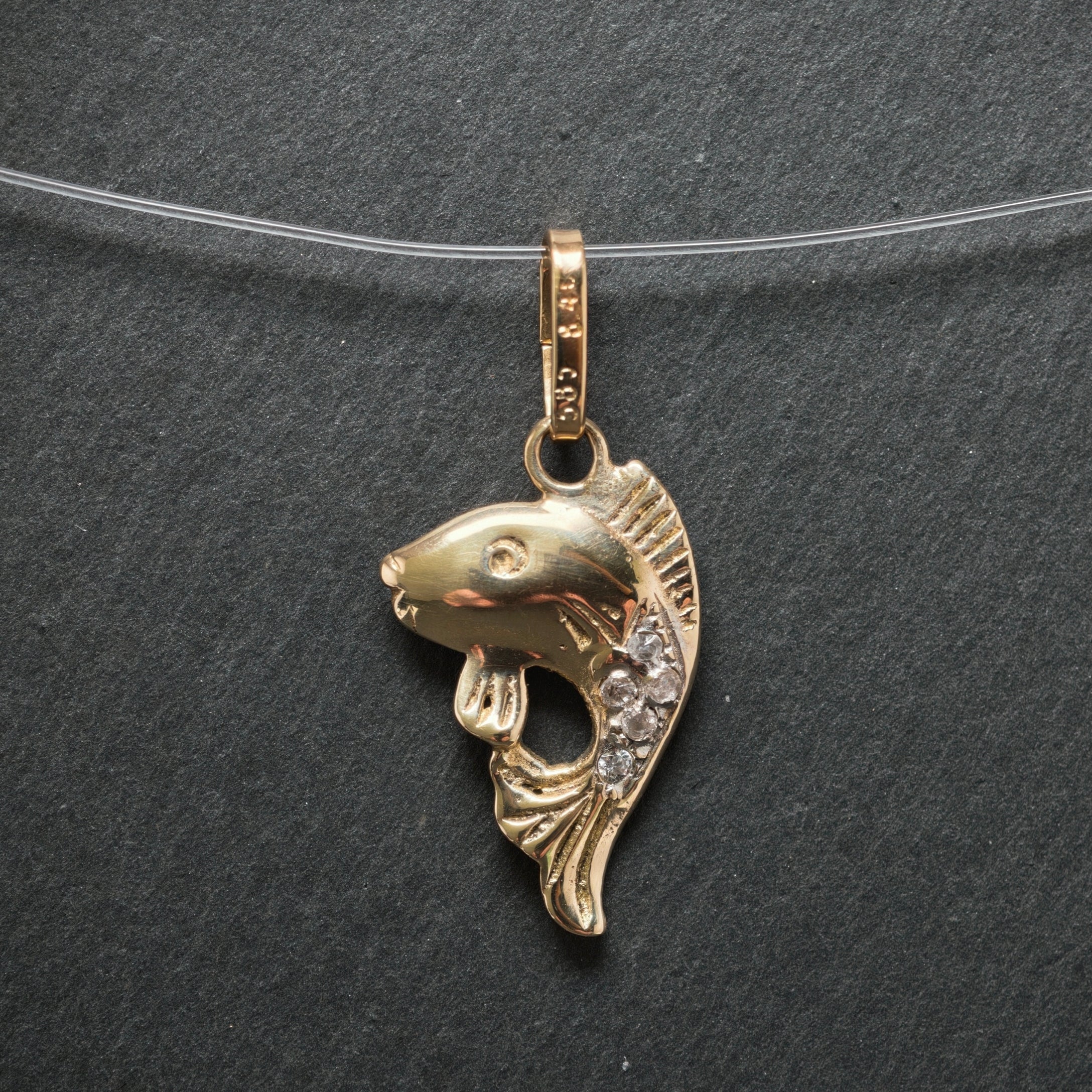 Anhänger ,,Fisch'' 585/- Gelbgold mit 5 Diamanten