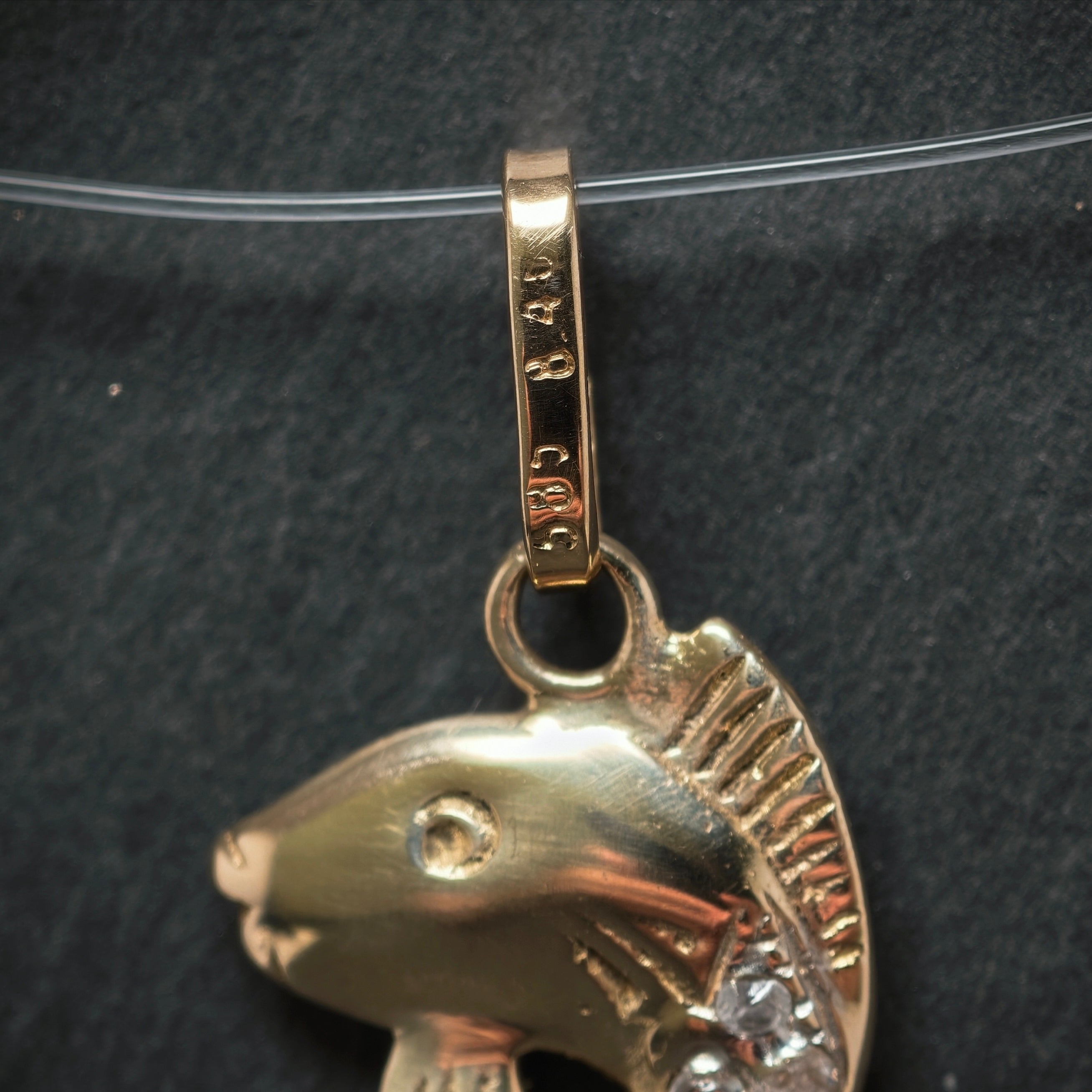 Anhänger ,,Fisch'' 585/- Gelbgold mit 5 Diamanten