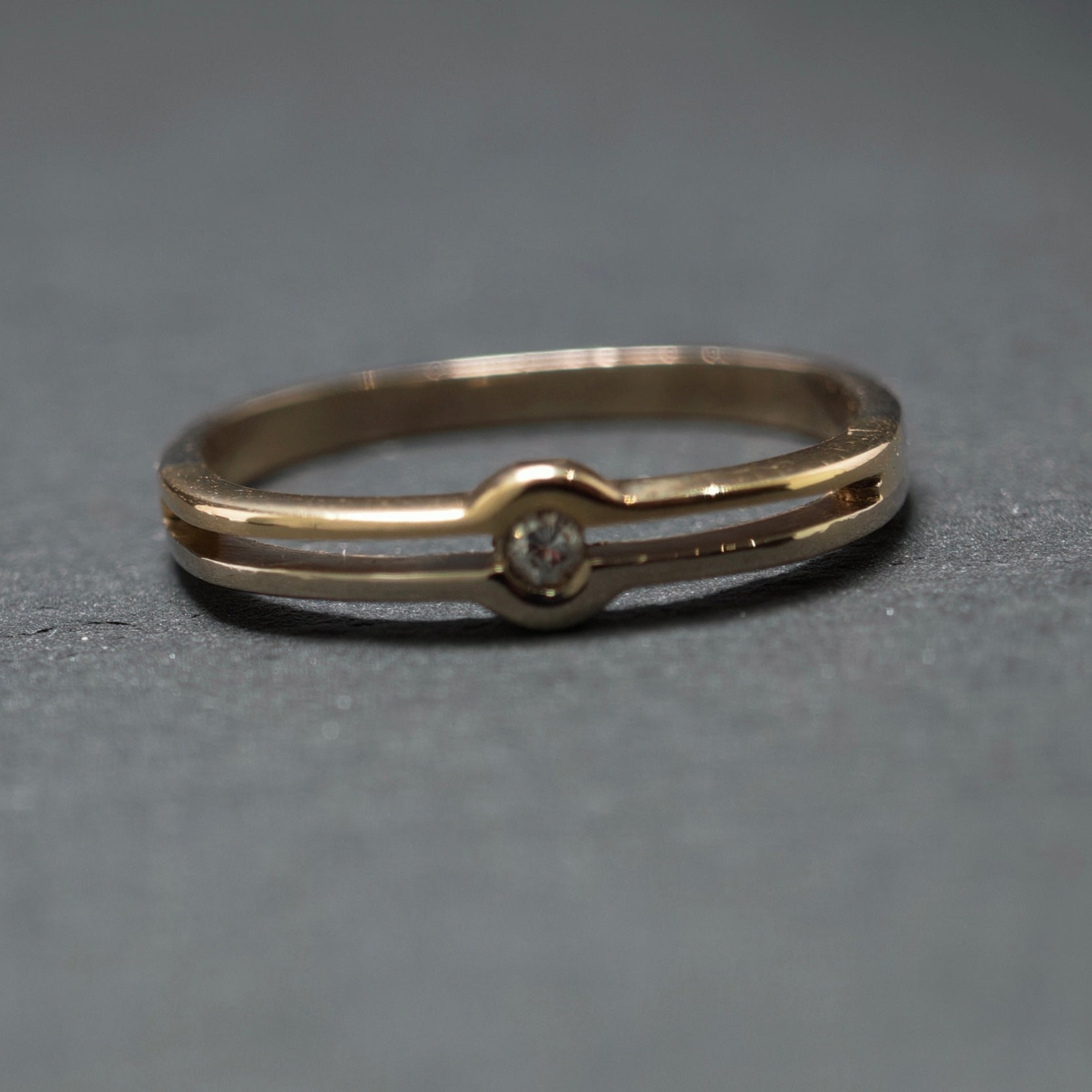 Ring 585/- Gelb- und Weißgold mit 1 Brillant