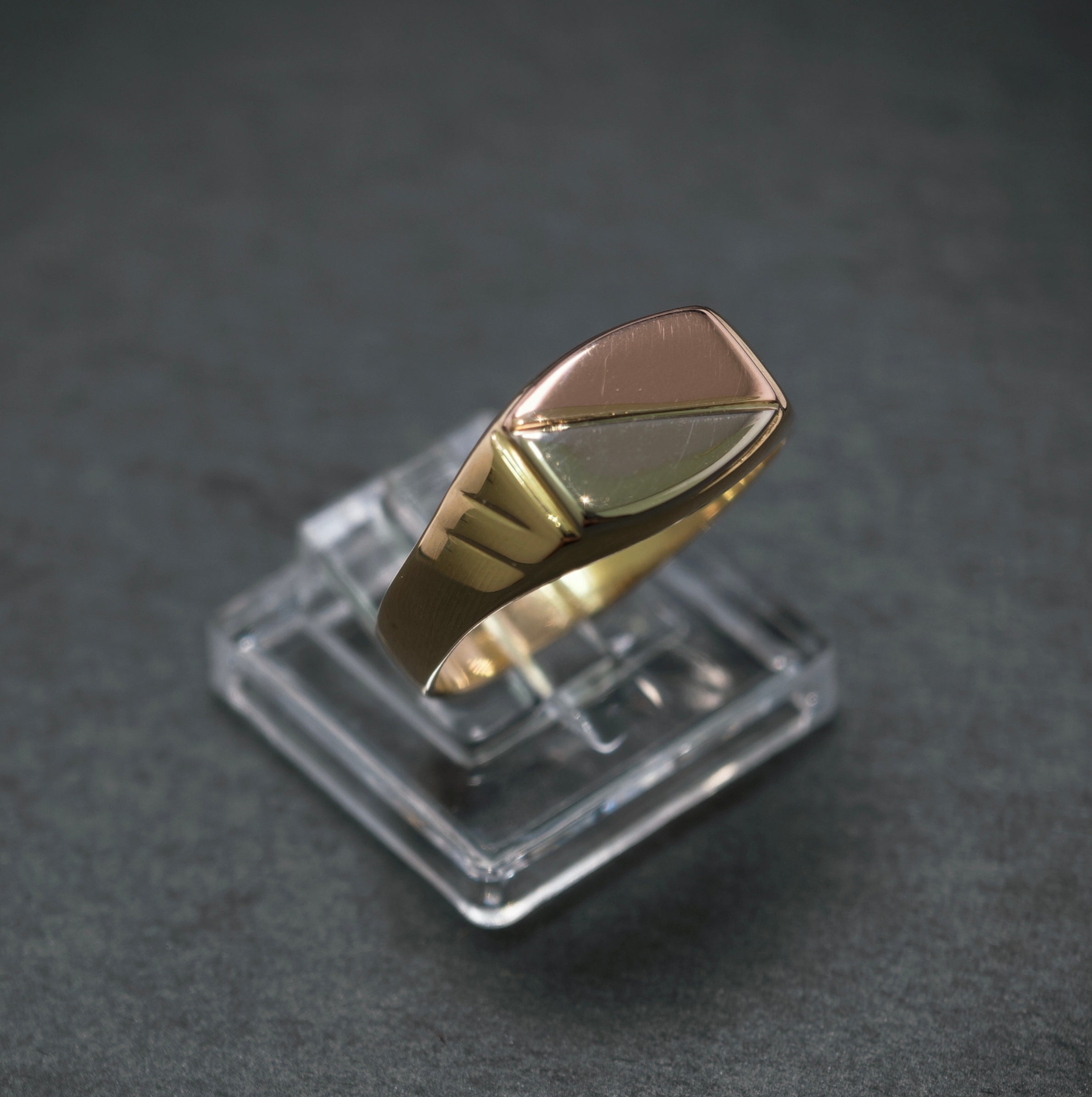 Ring 585/- Gelb- Rot- und Weißgold