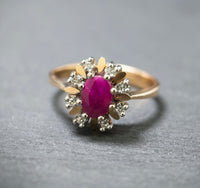Rubinring 585/- Gelb- und Weißgold mit 1 Rubin und 8 Diamanten