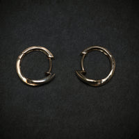 Creolen 333/- Gelbgold mit 2 Diamanten