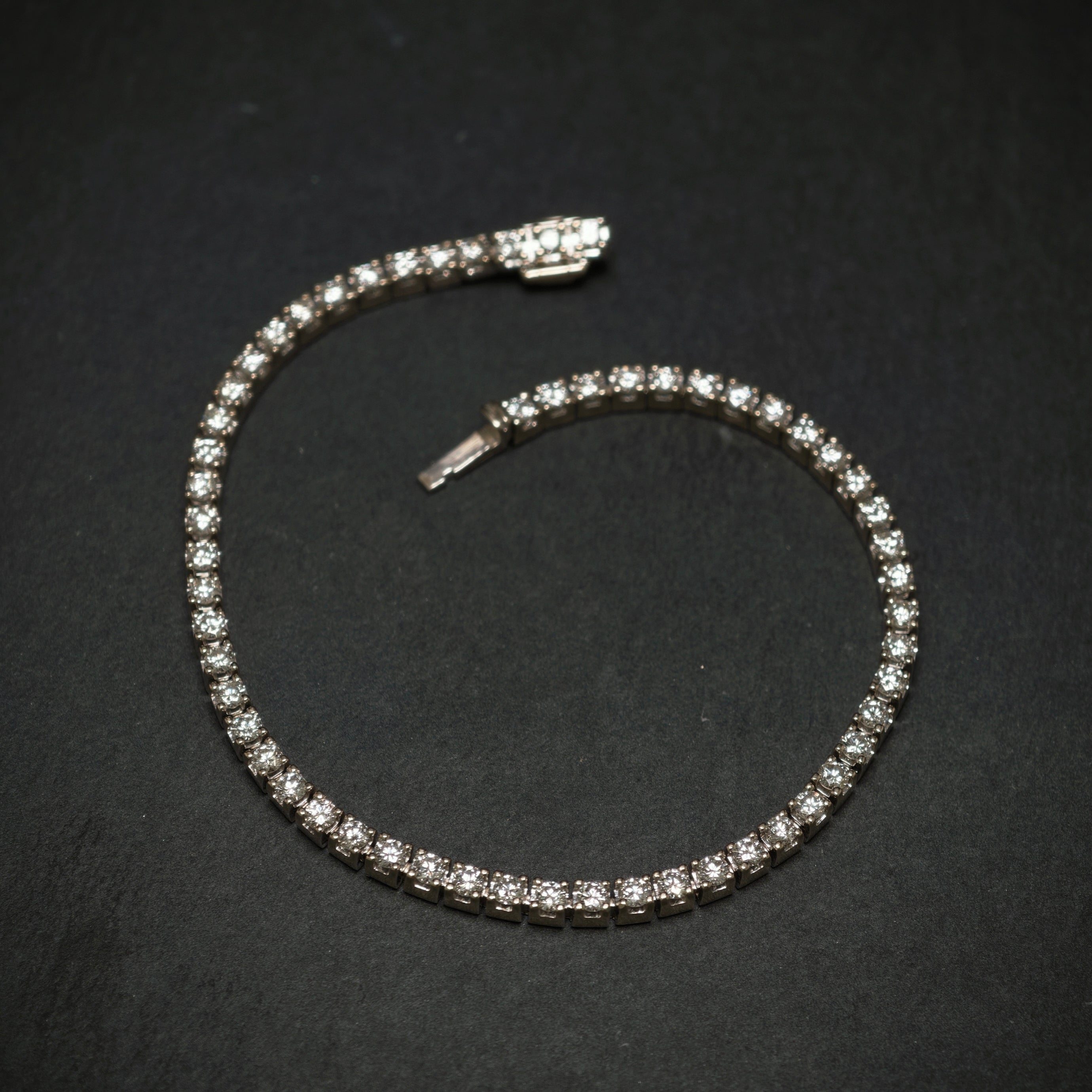 Riverarmband 750/- Weißgold mit 58 Brillanten