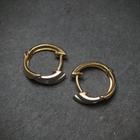 Handgefertigte Creolen 585/- Gelbgold rhodiniert mit 2 Brillanten