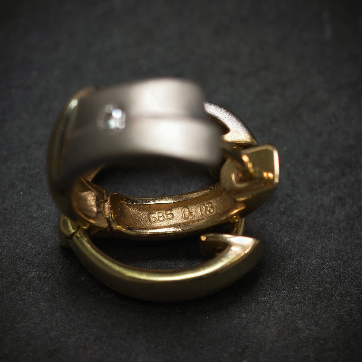 Handgefertigte Creolen 585/- Gelbgold rhodiniert mit 2 Brillanten