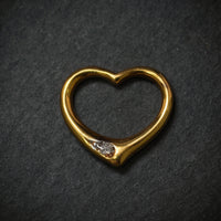 Handgefertigter Anhänger ,,Herz'' 333/- Gelbgold mit 1 Diamant