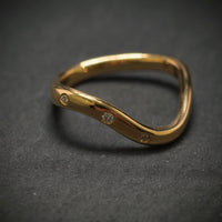 Handgefertigter Ring 750/- Gelbgold mit 3 Brillanten