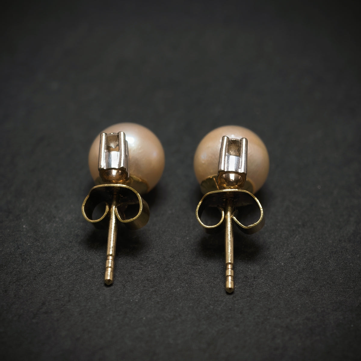 Ohrstecker 585/- Gelbgold mit 2 Diamanten und 2 Süßwasserperlen