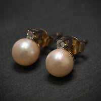 Ohrstecker 585/- Gelbgold mit 2 Diamanten und 2 Süßwasserperlen