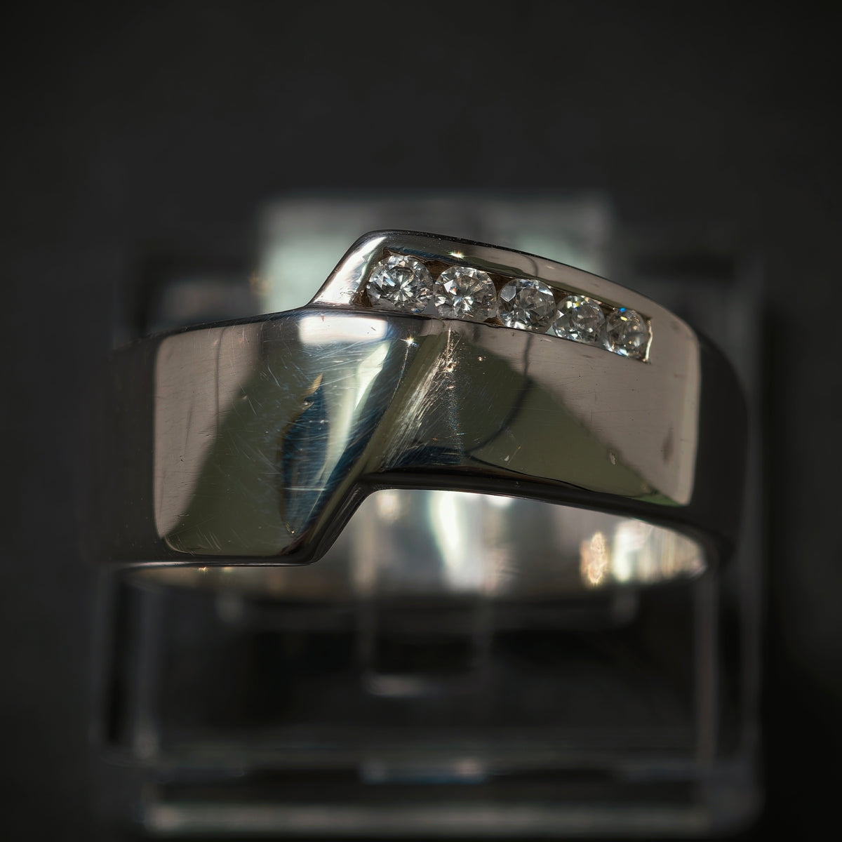 Ring 925/- Silber mit 5 Zirkonias
