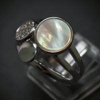 Ring 925/- Silber mit 1 Perlmuttplatte und 19 Zirkonias