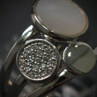 Ring 925/- Silber mit 1 Perlmuttplatte und 19 Zirkonias