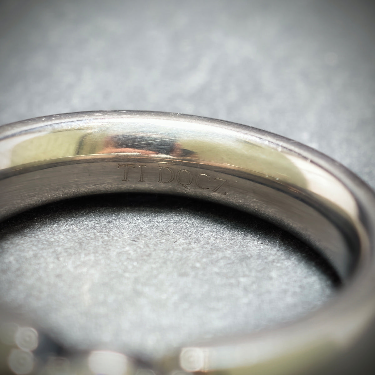 Titanring mit 1 Zirkonia