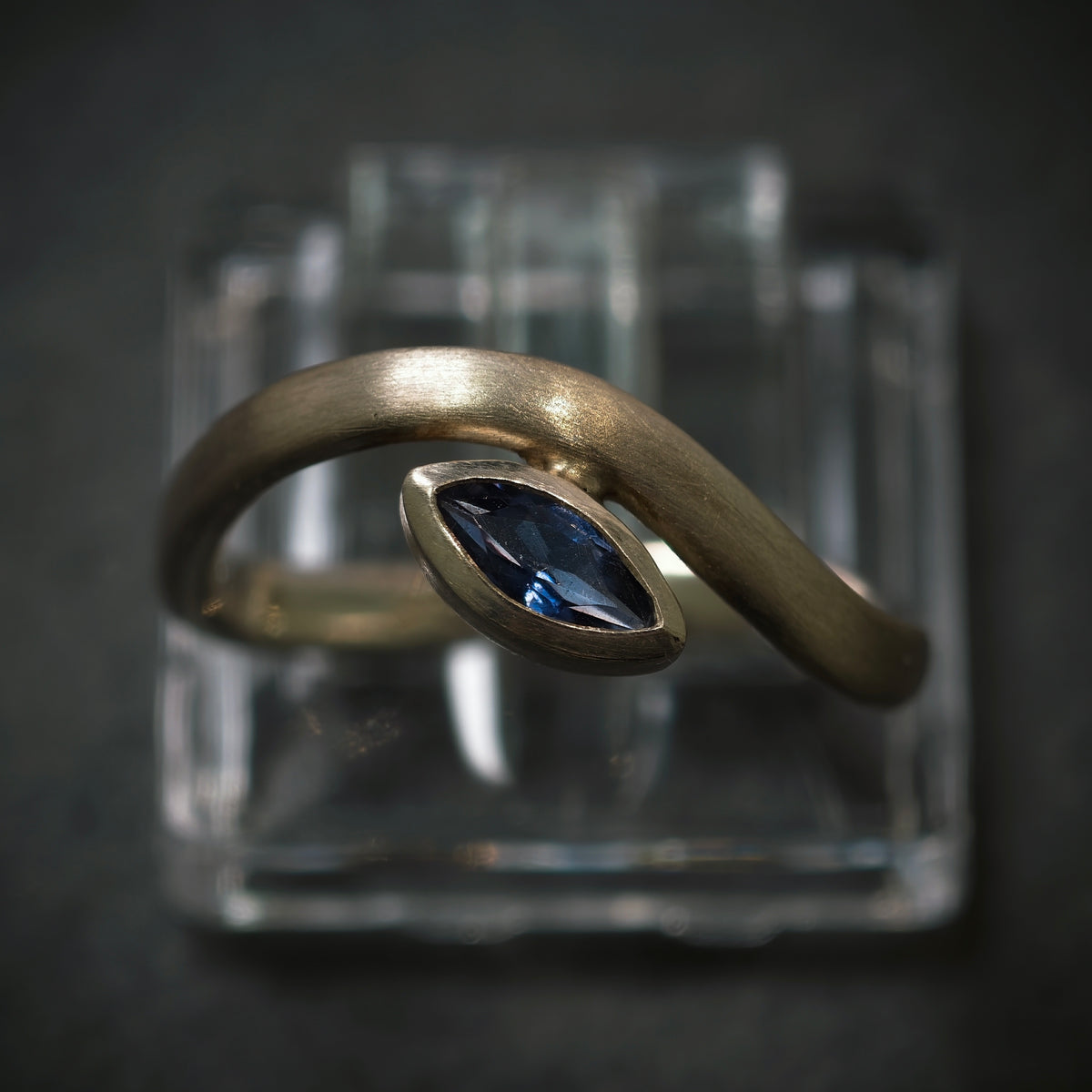 Handgefertigter Ring 925/- Silber mit 1 Tansanit