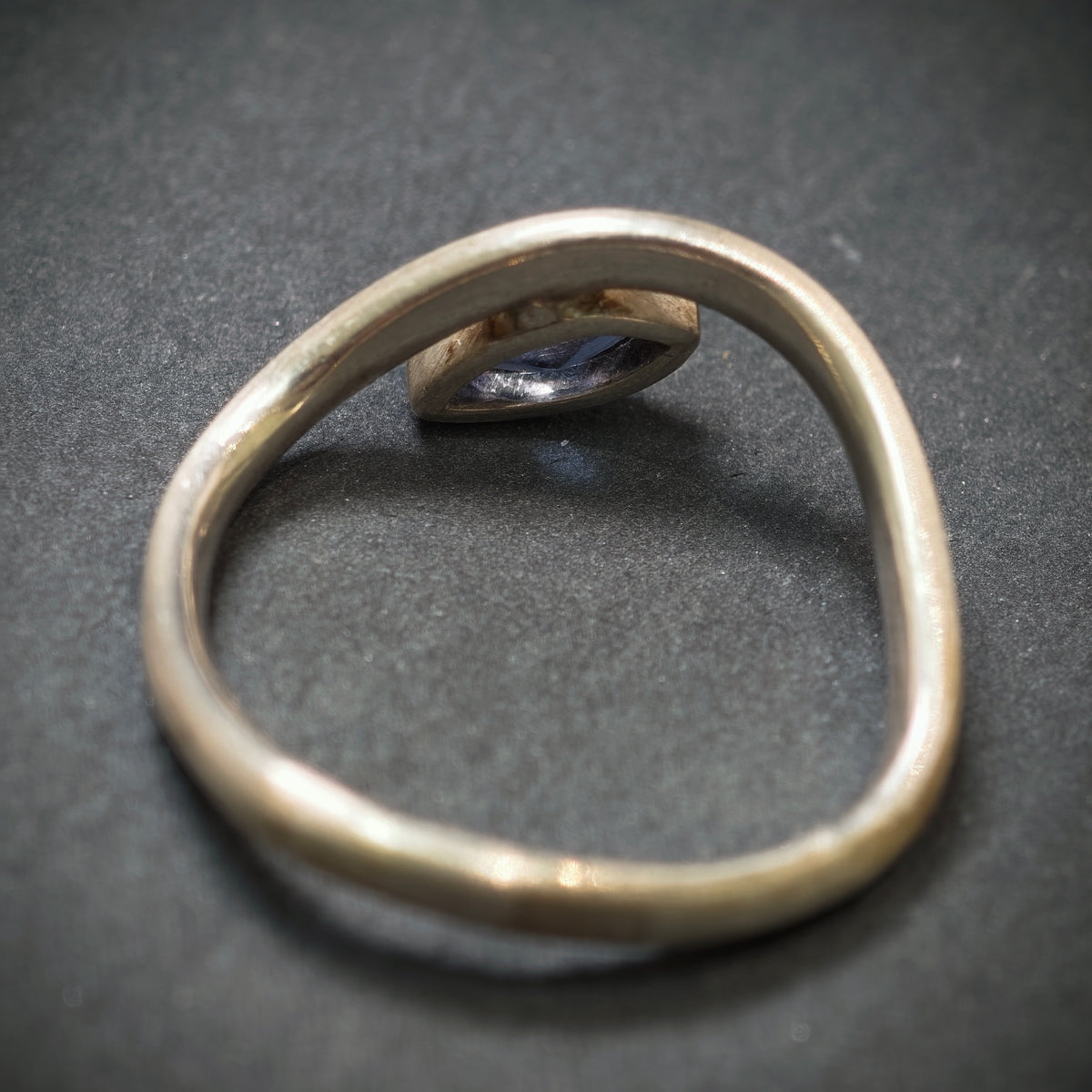 Handgefertigter Ring 925/- Silber mit 1 Tansanit