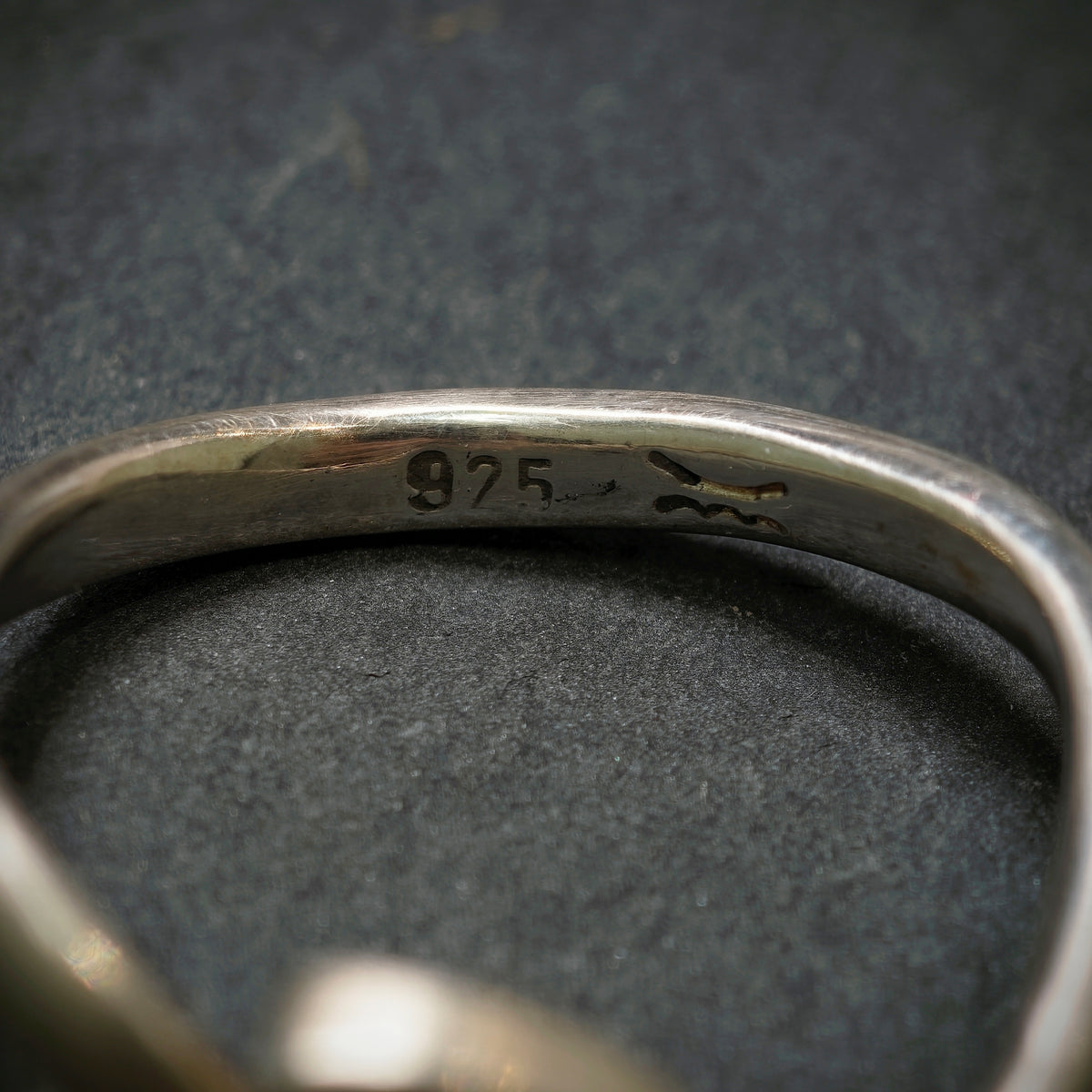 Handgefertigter Ring 925/- Silber mit 1 Tansanit